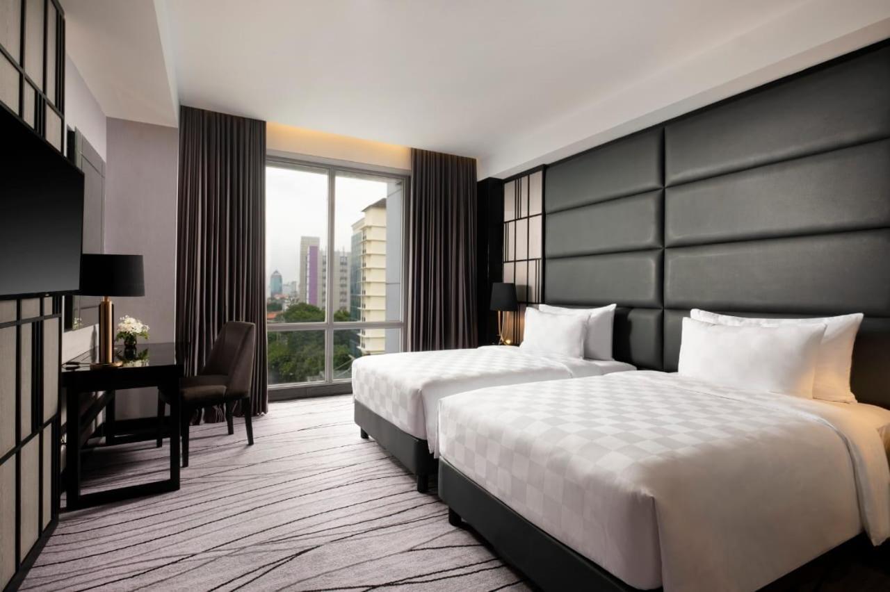 Grand Swiss-Belhotel Darmo Surabaya Exteriör bild